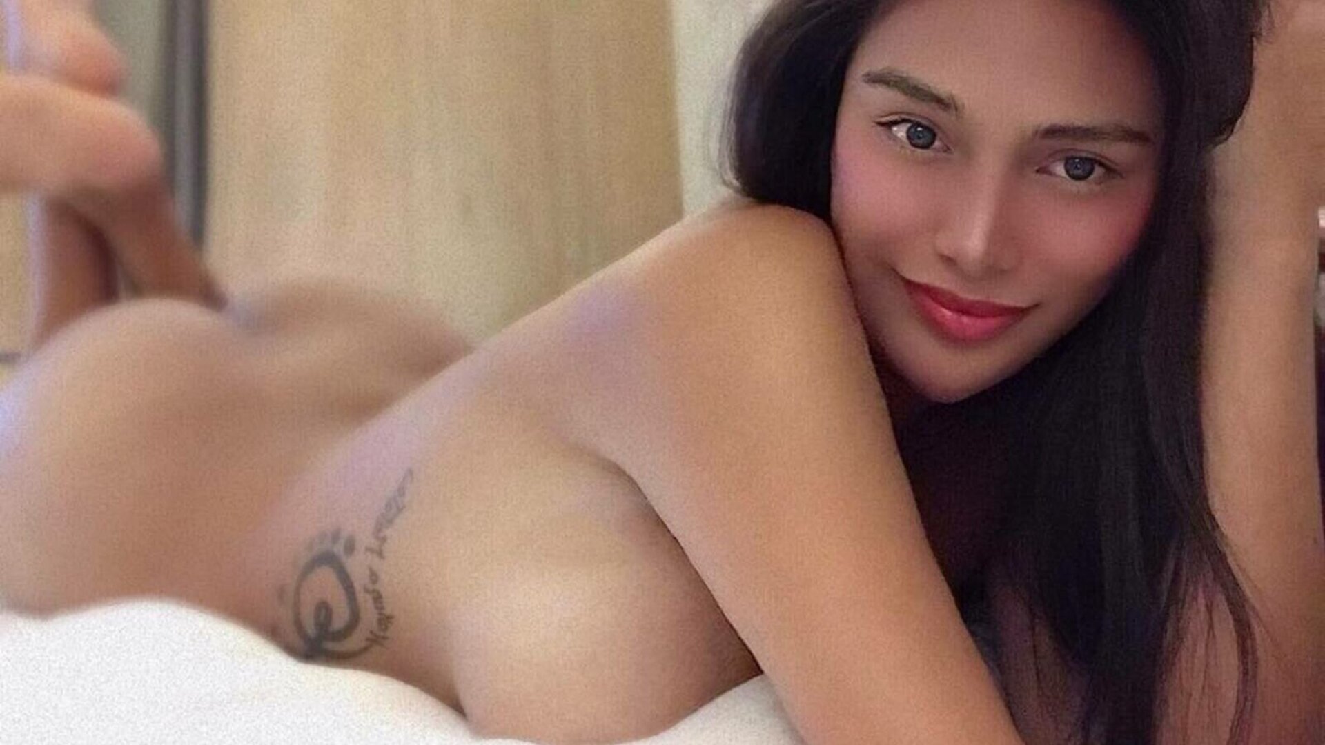 AayahBermudez's Live Nude Chat