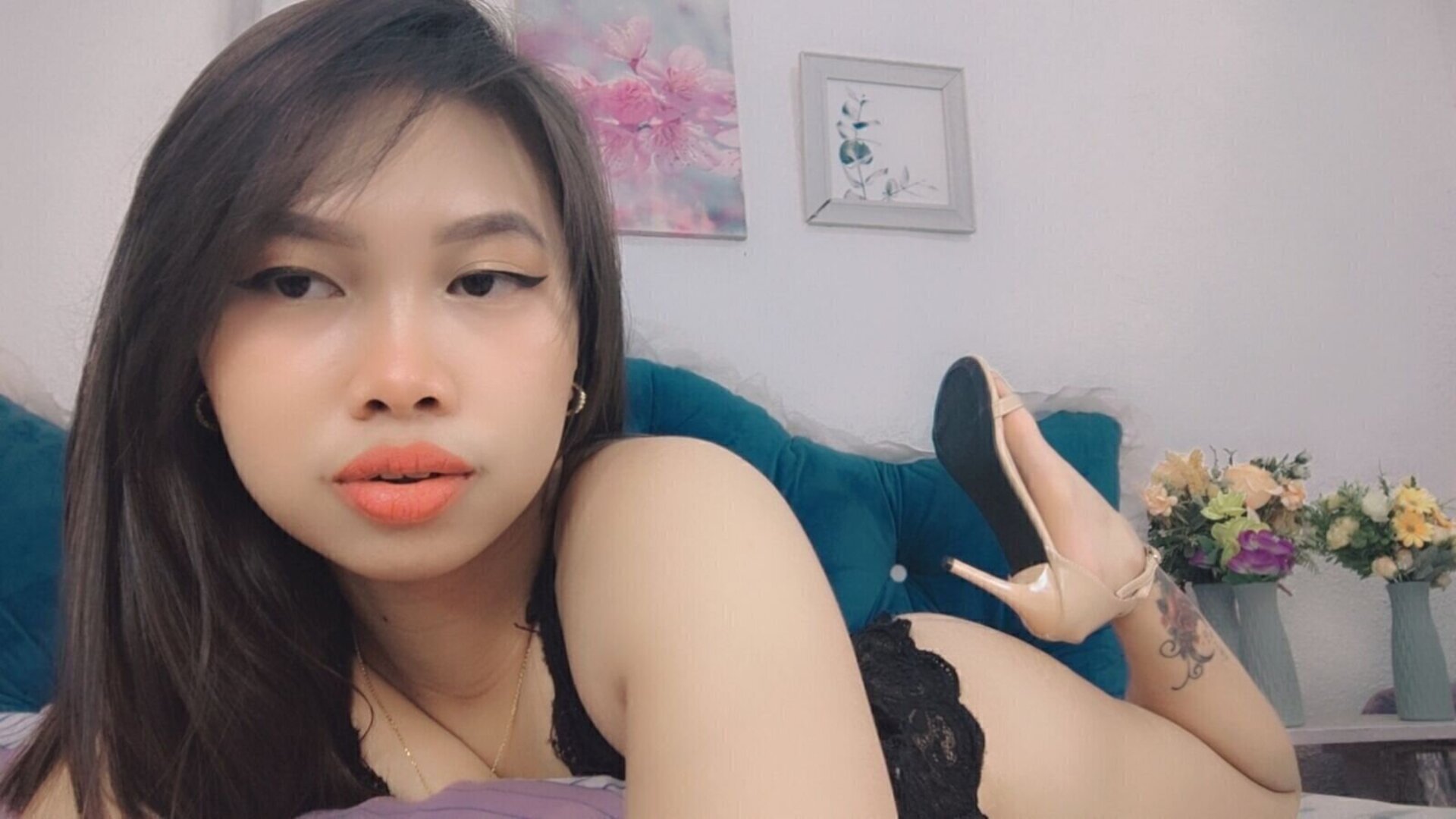 AickoChann's Live Nude Chat