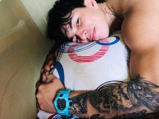 AlejandroMaximo's Live Nude Chat