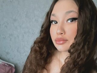 AlinkaBee's Live Nude Chat