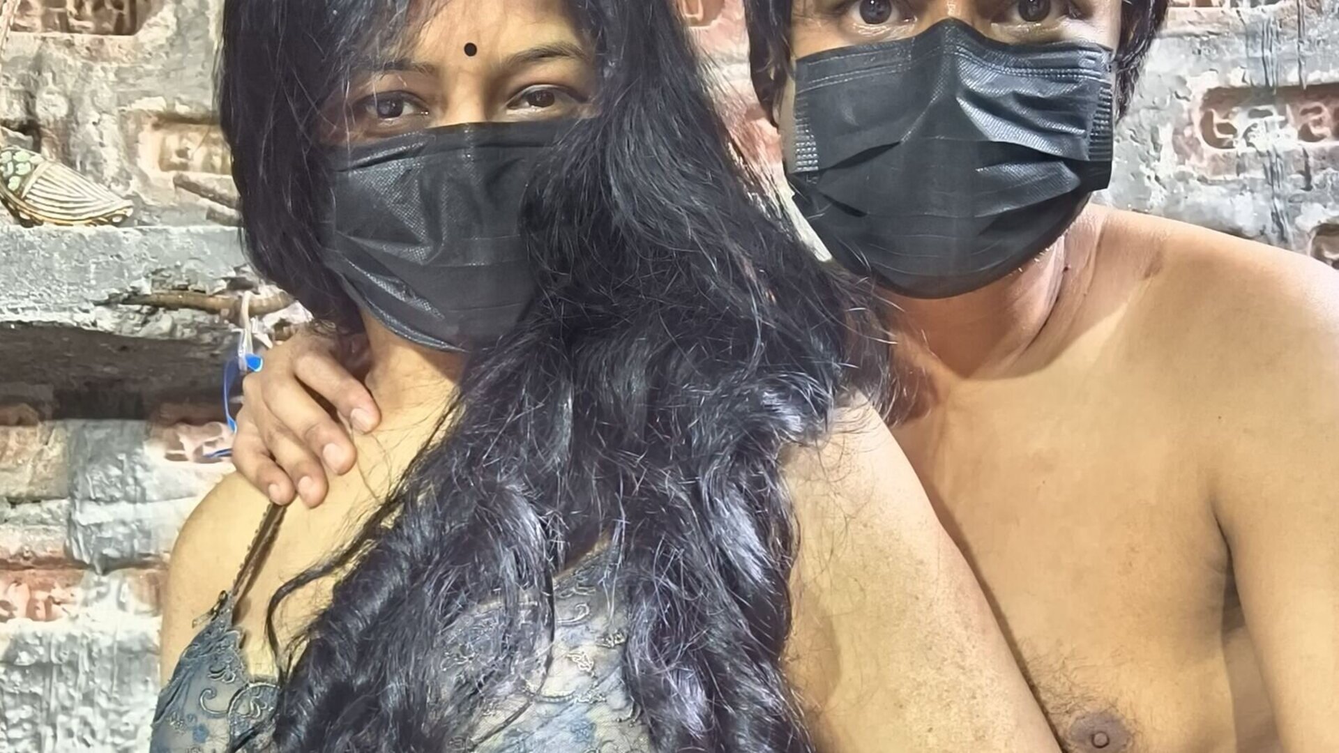 AlisaKhan's Live Nude Chat