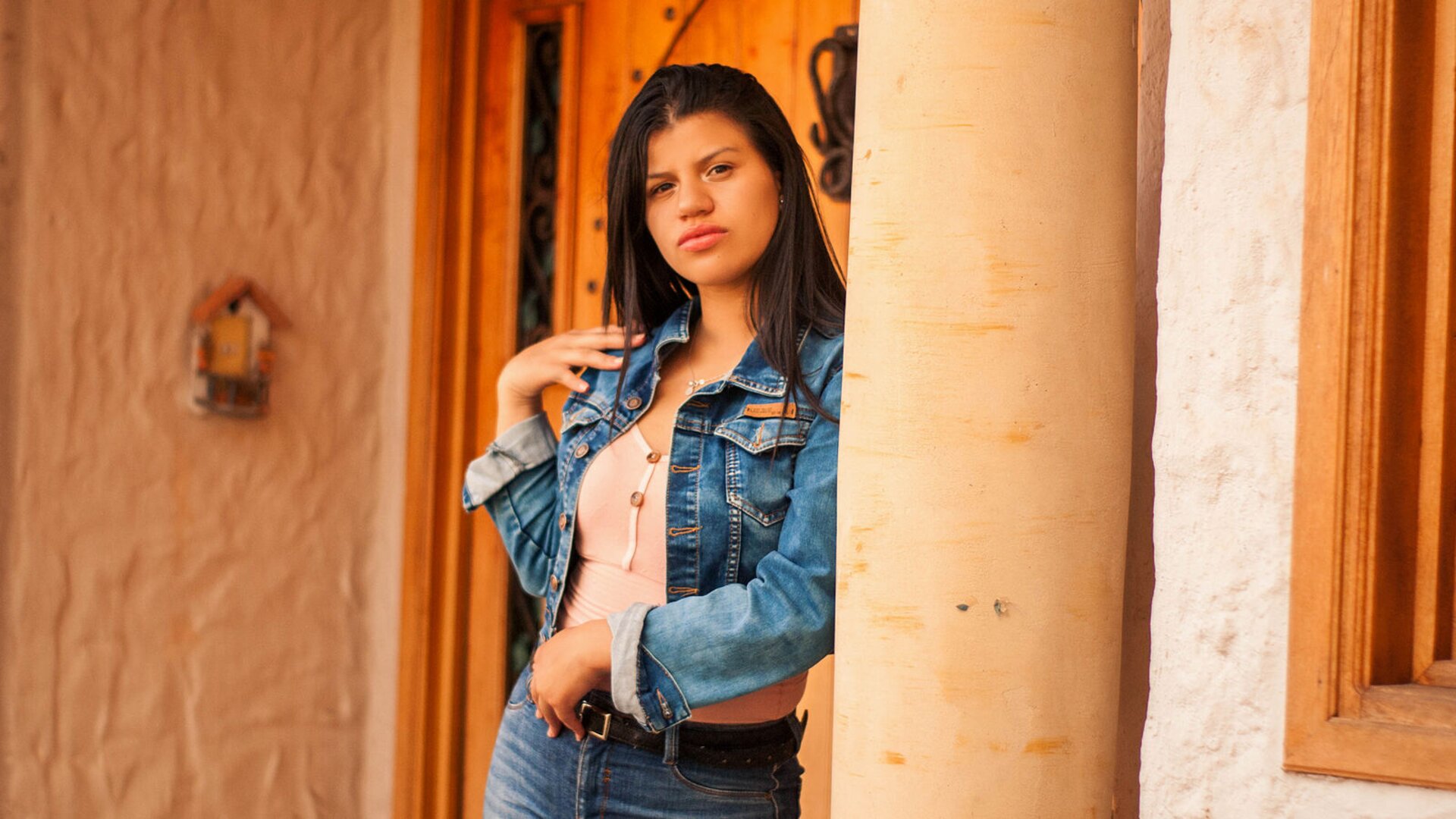 AlishaRazat's Live Nude Chat