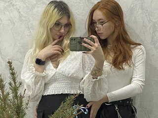 AlodieAndGladys's Live Nude Chat