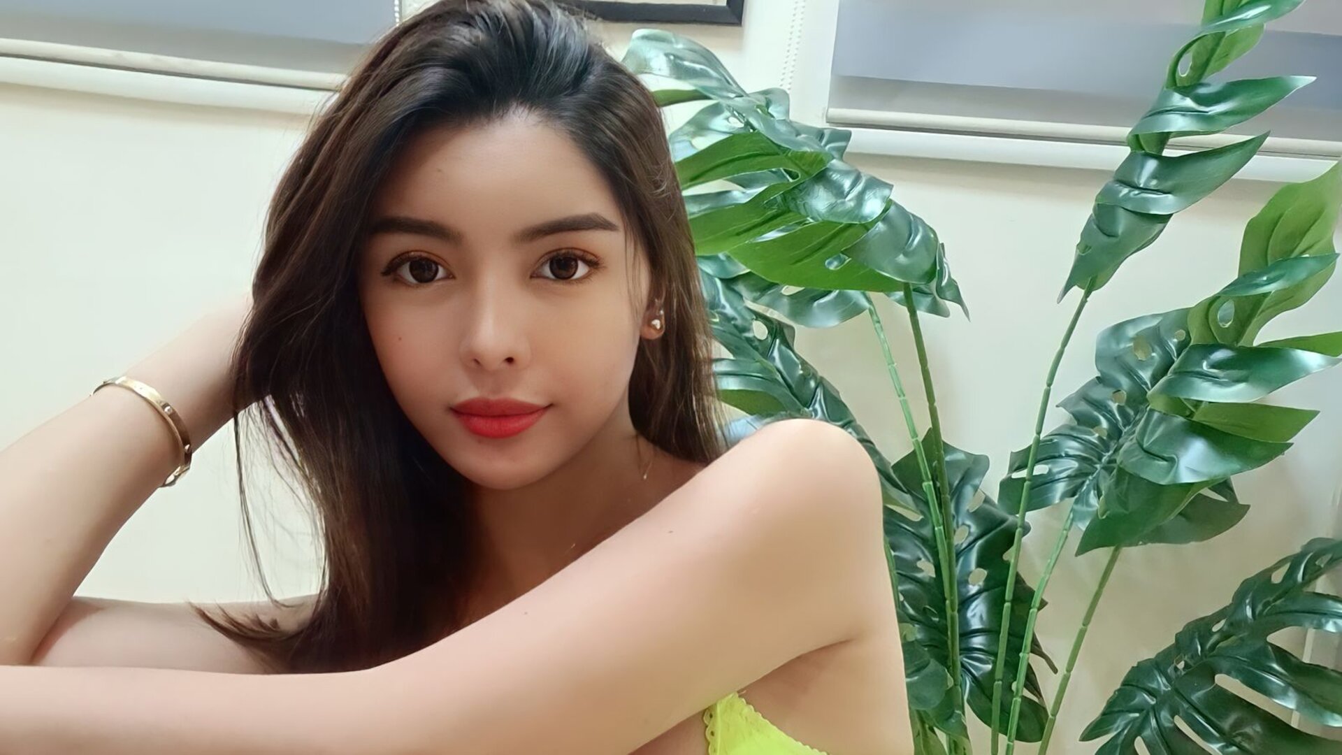 AmayaSuarez's Live Nude Chat