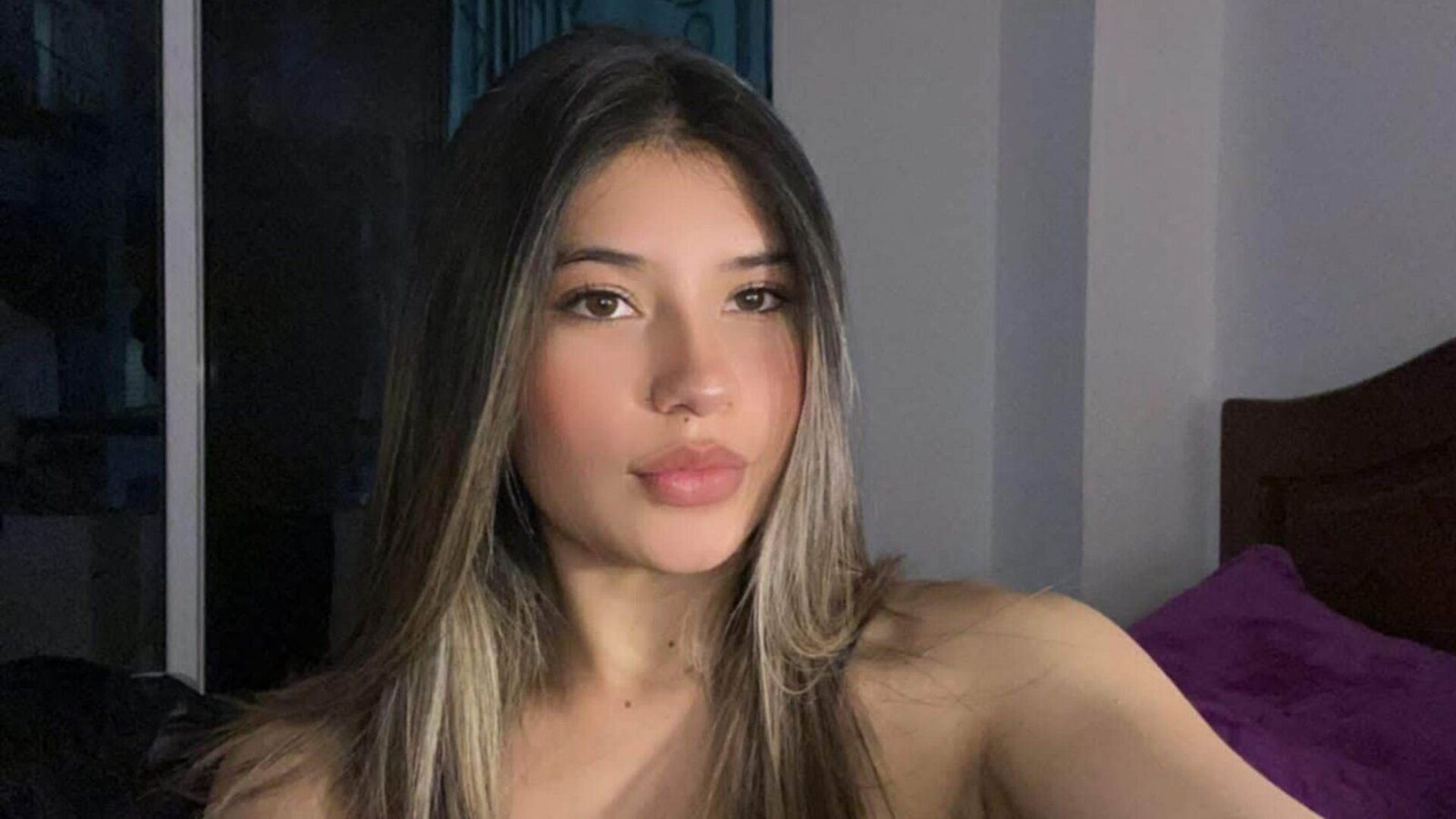 AmberCaty's Live Nude Chat