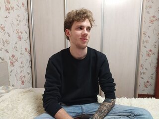 AndyAllen's Live Nude Chat