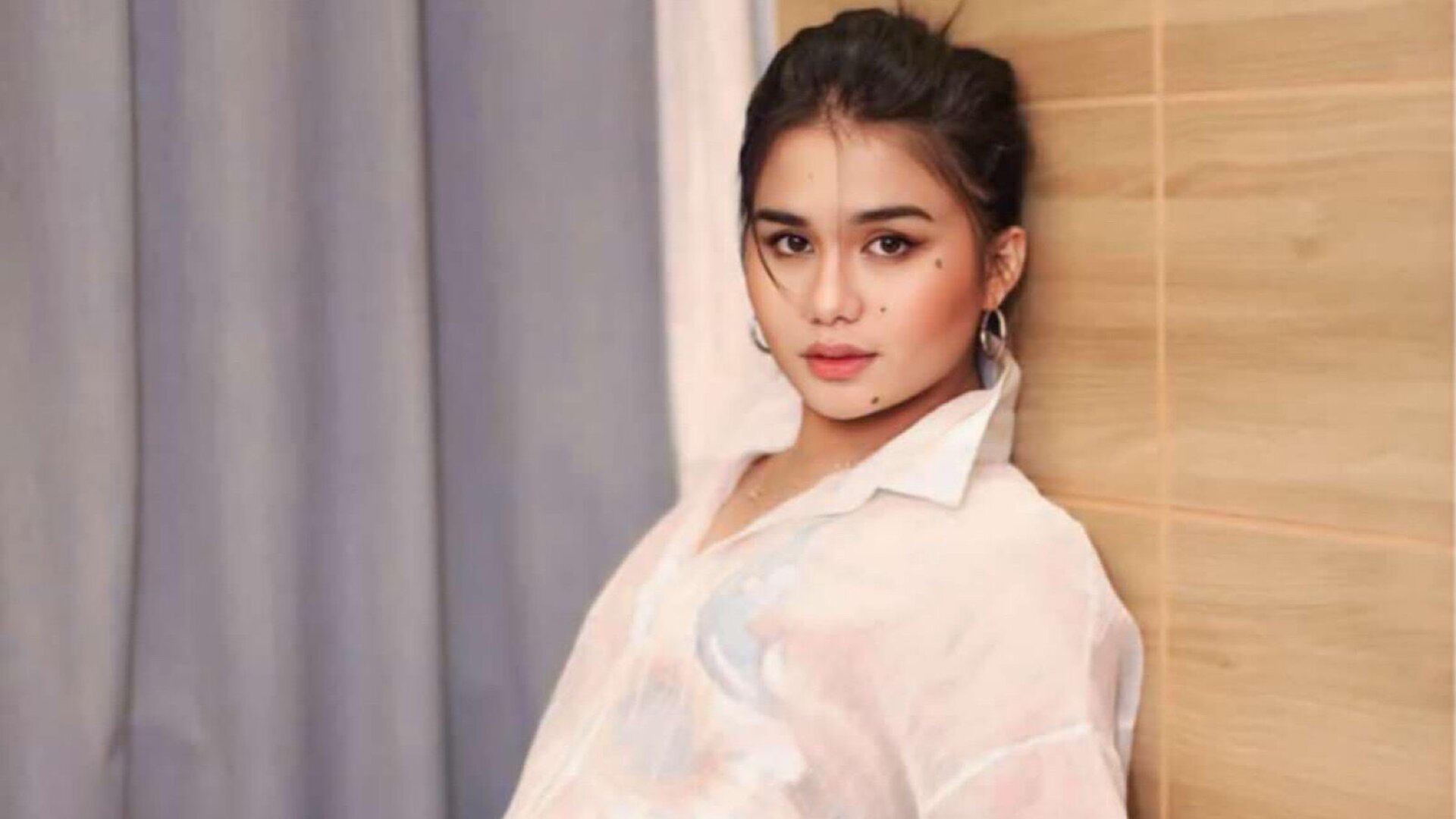 AngelCavendish's Live Nude Chat