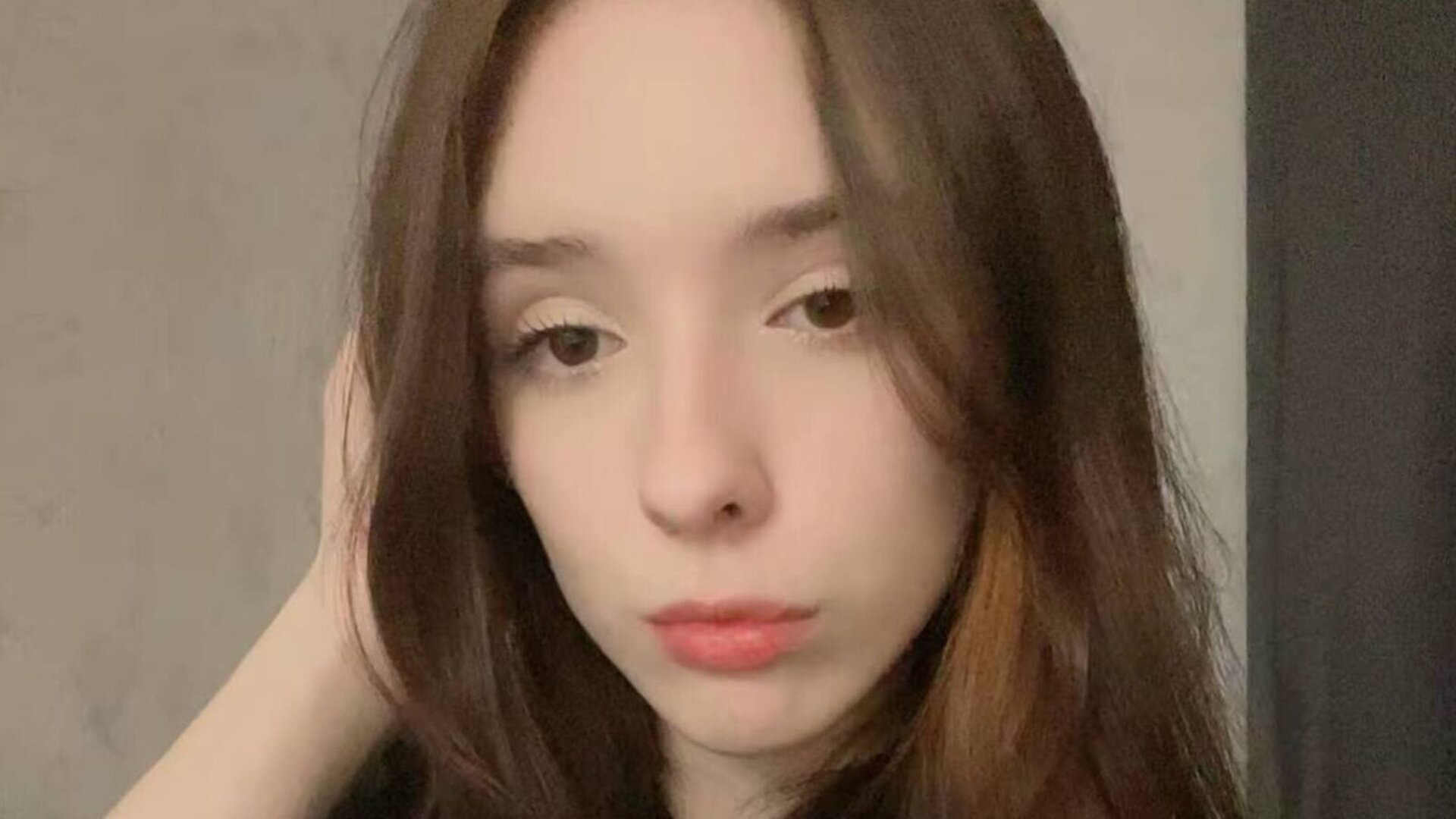 AnnaOddy's Live Nude Chat