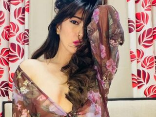 BellaWinter's Live Nude Chat