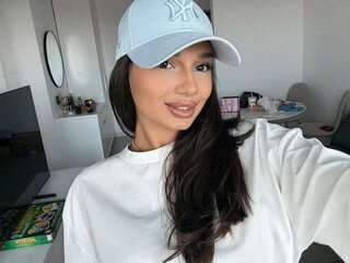 CapriceSinn's Live Nude Chat