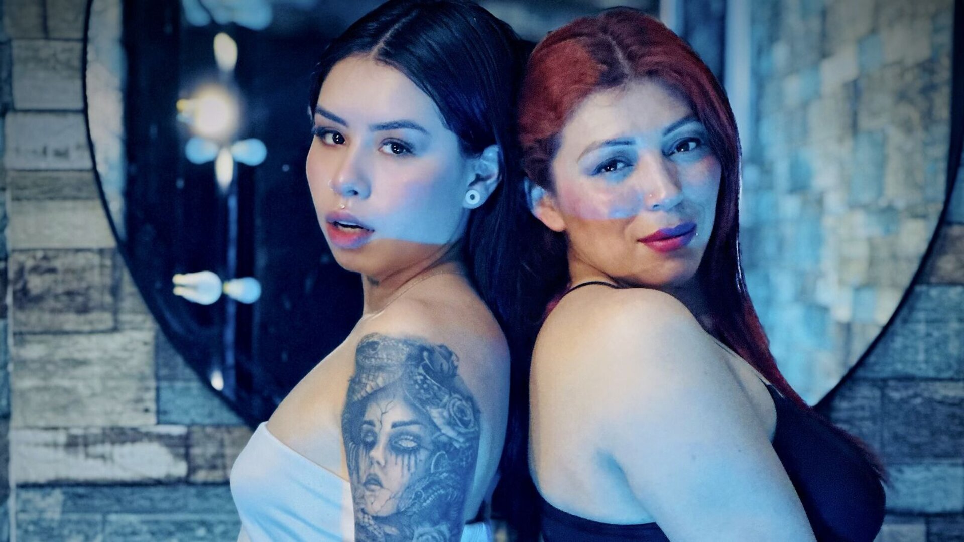 CharlotAndZammy's Live Nude Chat