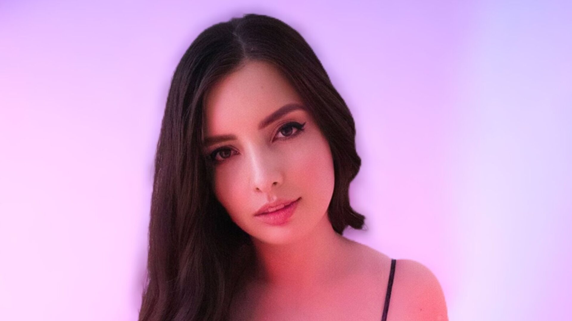 CharlotteBennet's Live Nude Chat