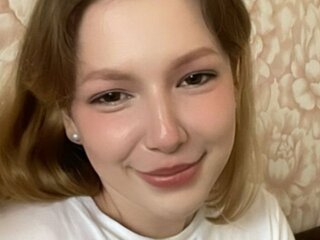 ChunYundt's Live Nude Chat