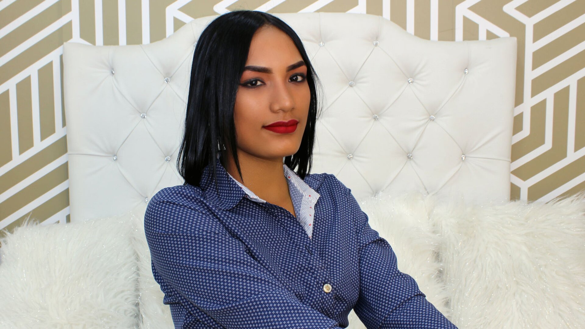 ClariseLouis's Live Nude Chat