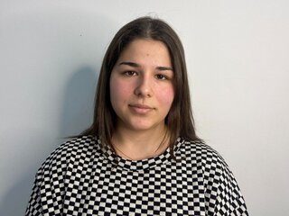 CwenCrafts's Live Nude Chat