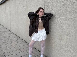 CweneBride's Live Nude Chat