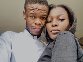 DaisyTommy's Live Nude Chat