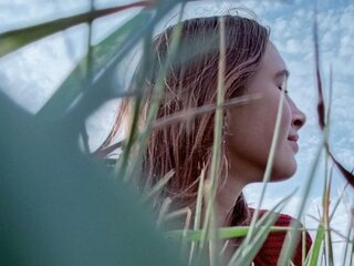 ElvaGrise's Live Nude Chat