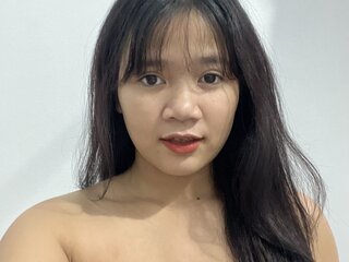 EmilyQuyn's Live Nude Chat