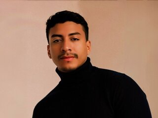 EnocMax's Live Nude Chat