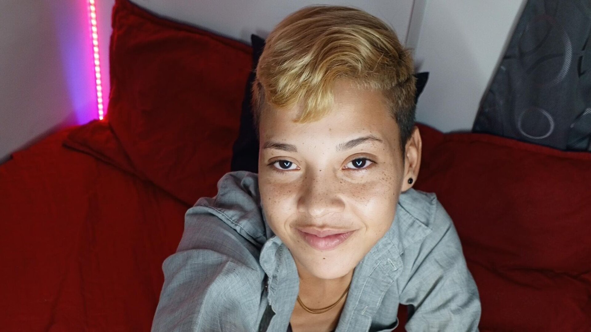 ErisedDaniela's Live Nude Chat