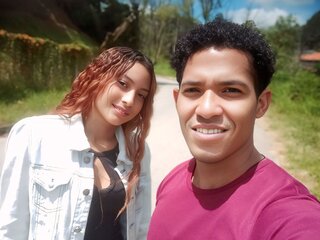 GibsonAndAsleys's Live Nude Chat