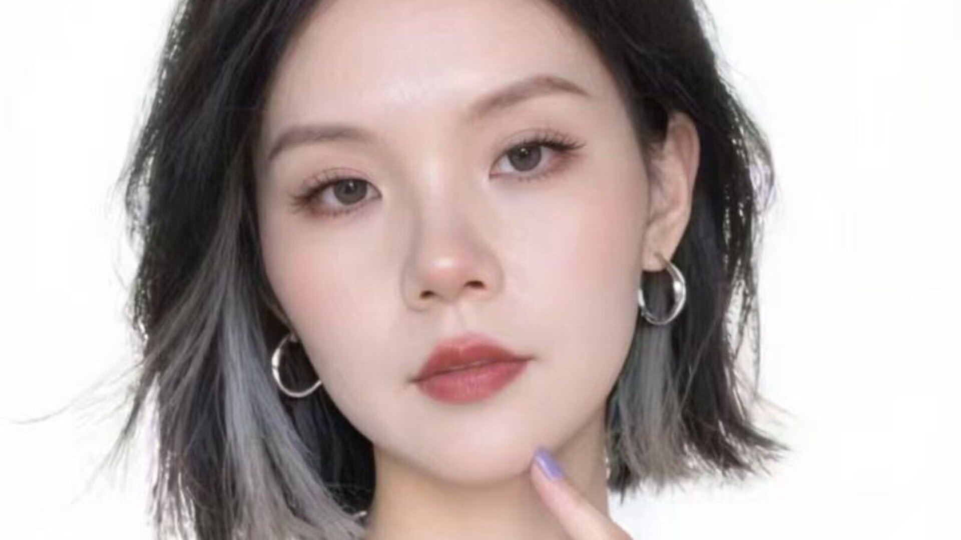 GuanshiSun's Live Nude Chat