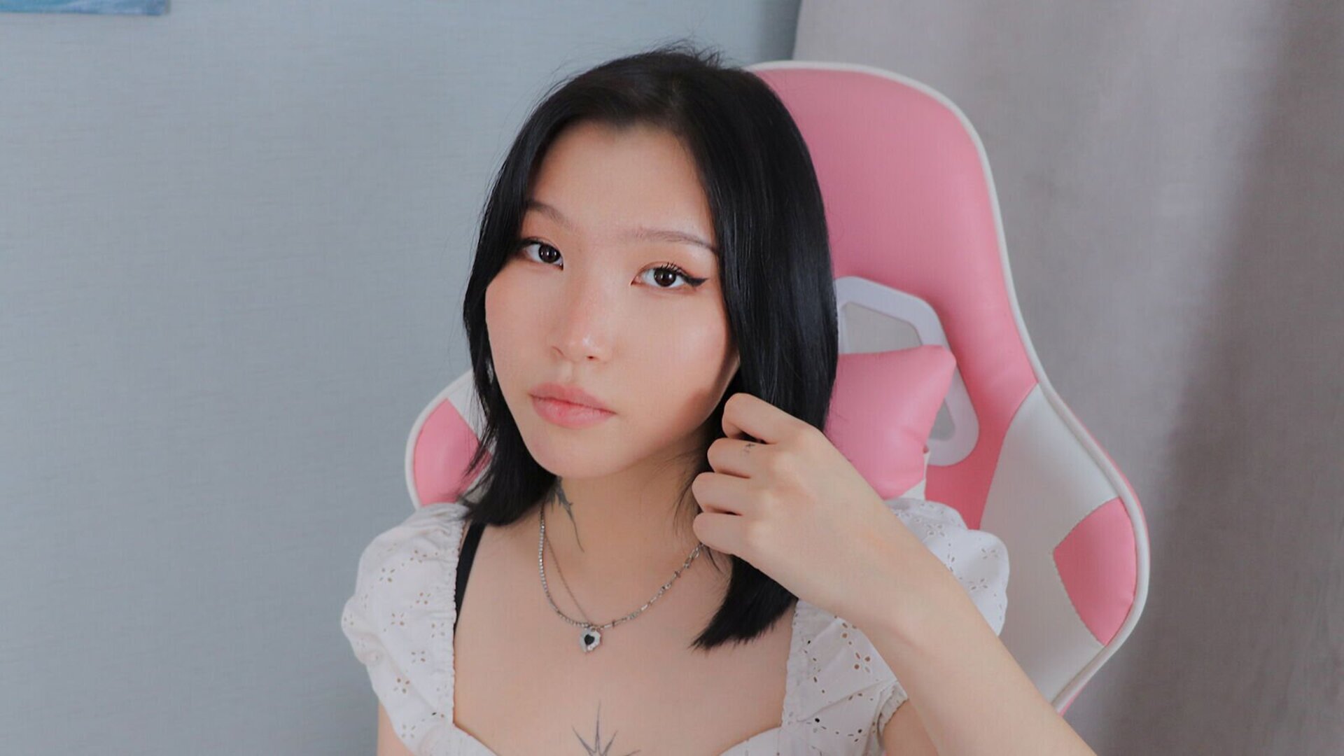 JessiccaPinkman's Live Nude Chat