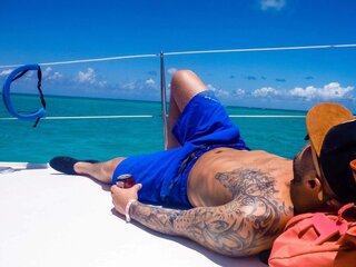 JohnPat's Live Nude Chat