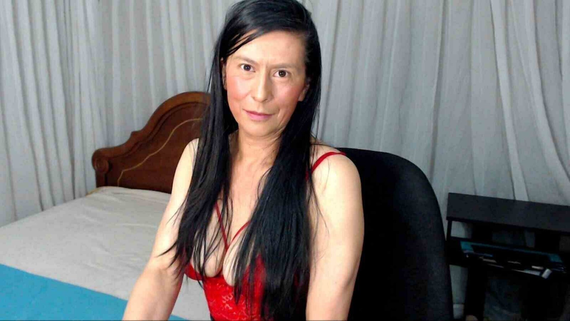 JuanaInes's Live Nude Chat