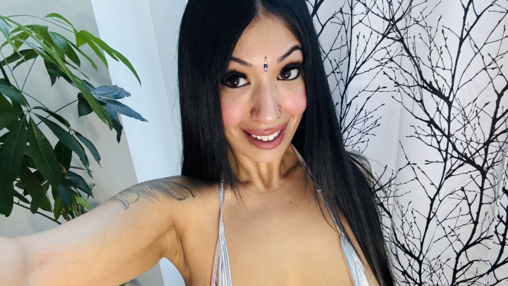 KarandeepSingh's Live Nude Chat