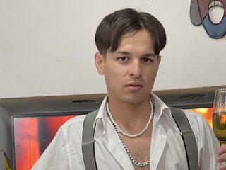 LeonMiller's Live Nude Chat