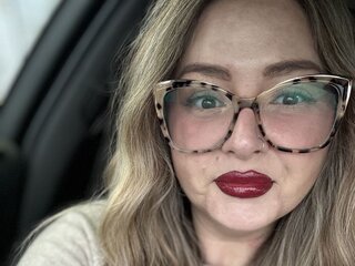 littlemisstris's Live Nude Chat
