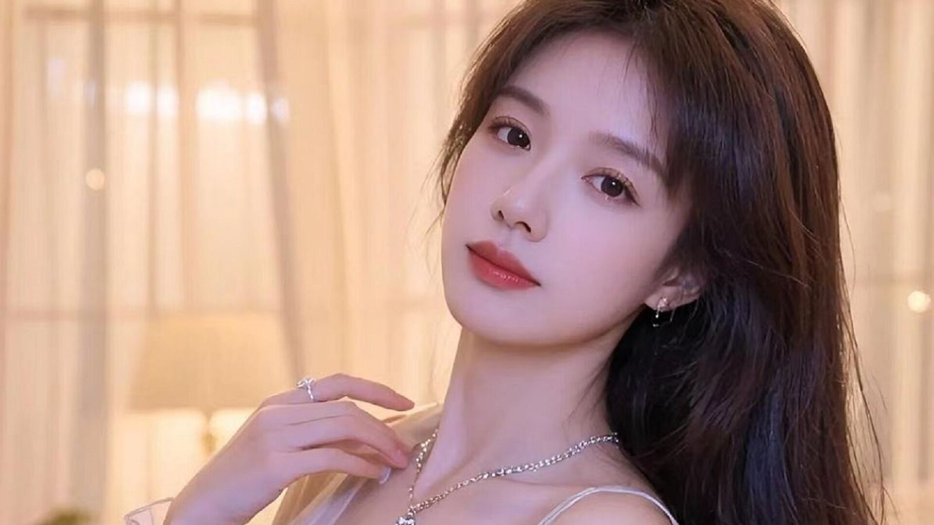 liyufei's Live Nude Chat