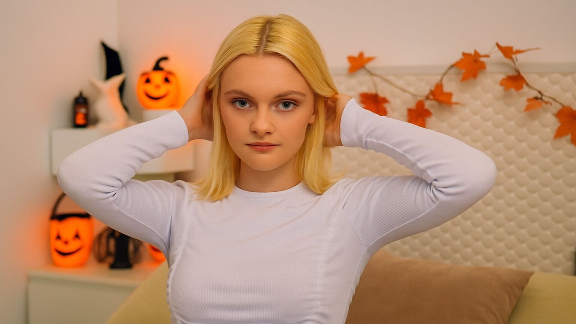 LolaNyx's Live Nude Chat