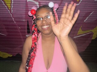 LoveeFluffyy's Live Nude Chat