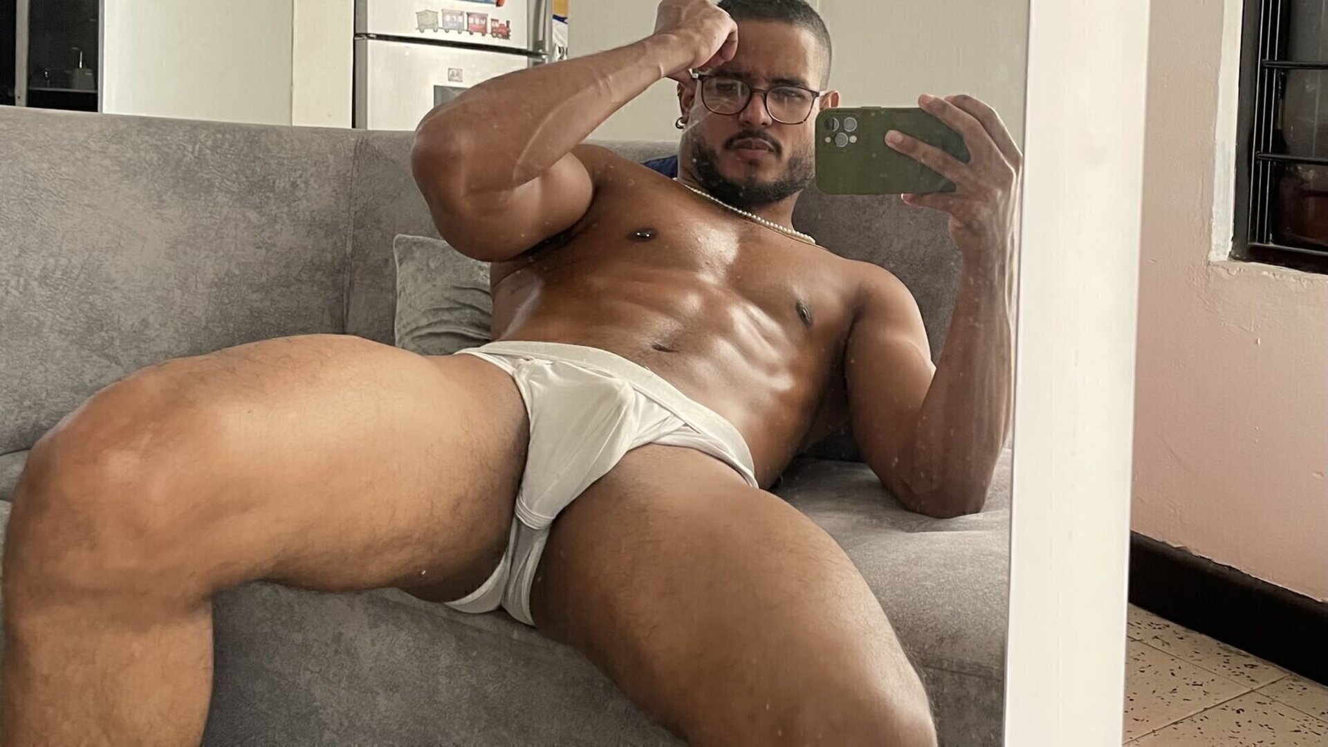 MarcoViera's Live Nude Chat