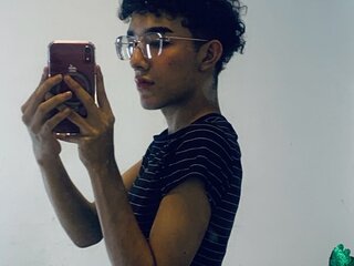 MathewSpring's Live Nude Chat