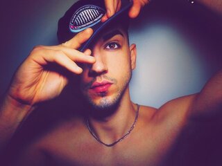 MichaelDanny's Live Nude Chat