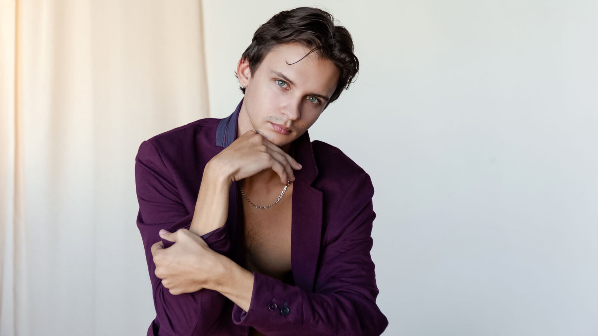 MichaelToss's Live Nude Chat