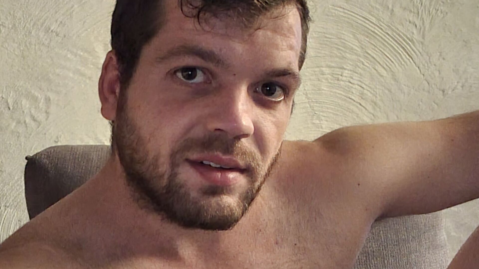 MikeAiden's Live Nude Chat