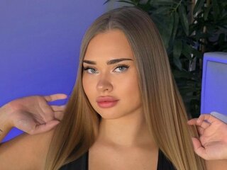 MilaRaven's Live Nude Chat