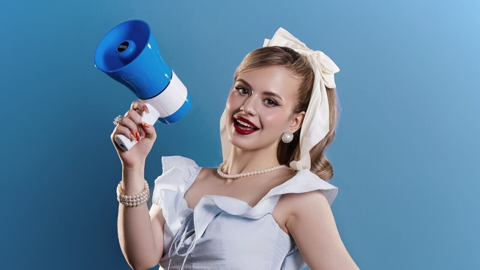 MilanaBalmain's Live Nude Chat