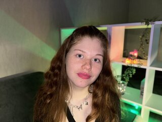 MillieWayne's Live Nude Chat