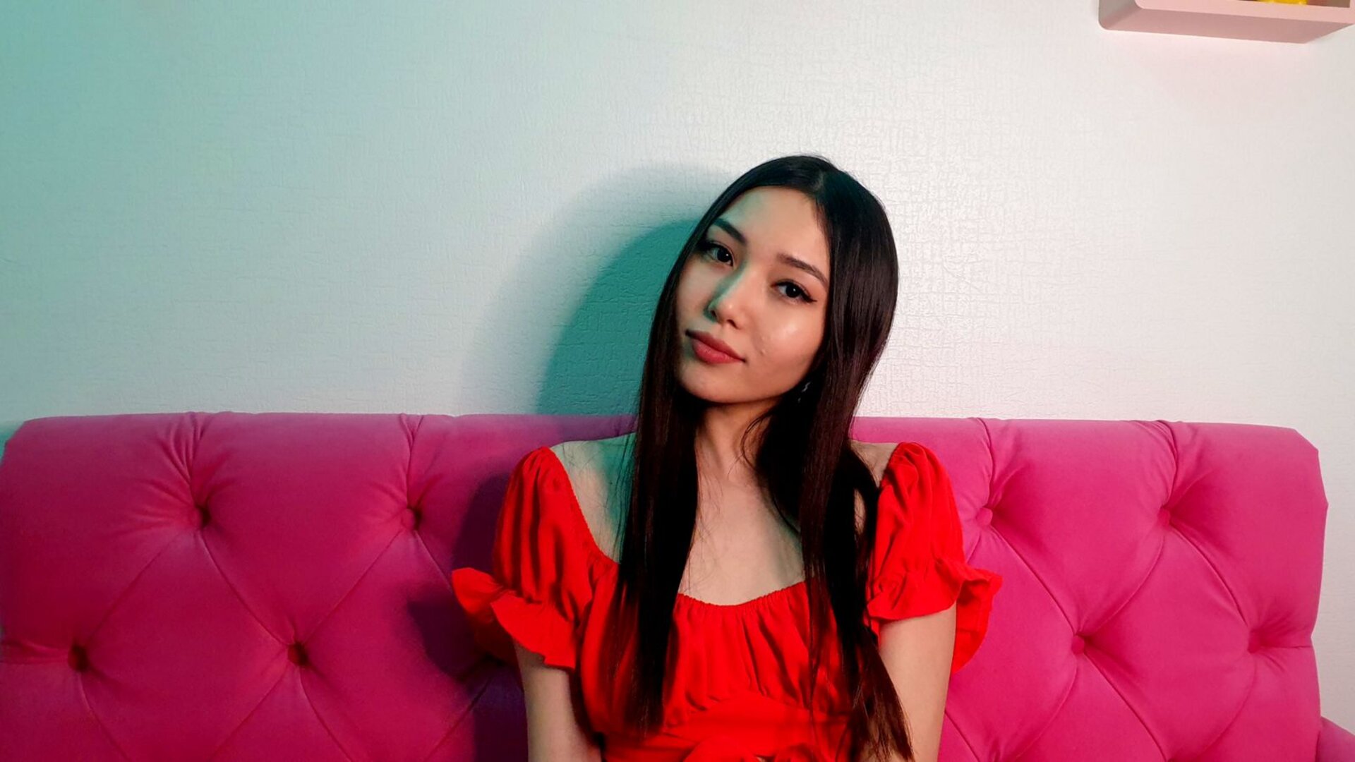 MiraJordan's Live Nude Chat