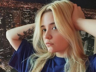 MonnieMoniz's Live Nude Chat