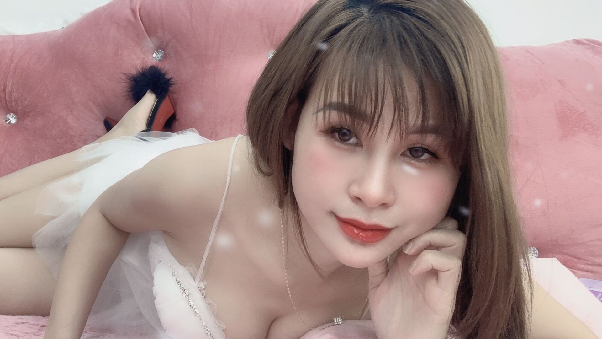 NaomiDonna's Live Nude Chat