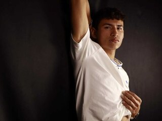 NicolasTorre's Live Nude Chat