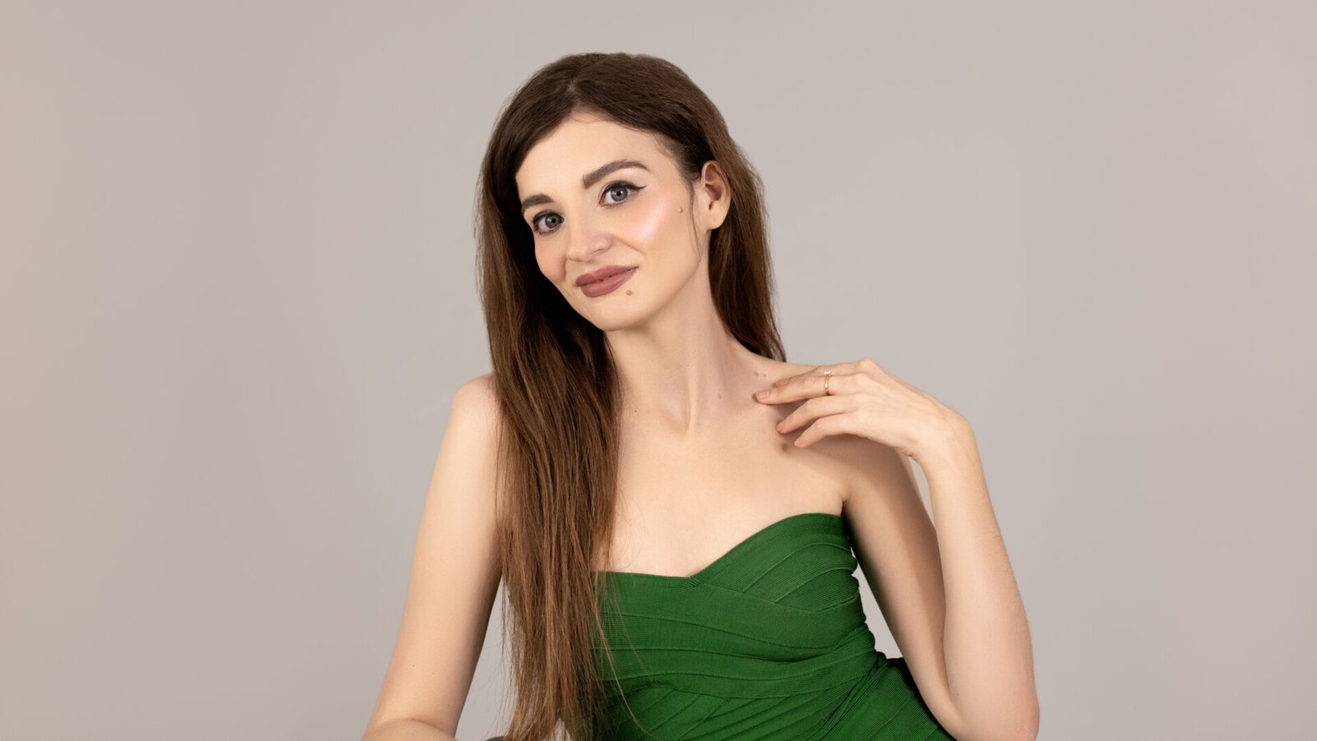 NikkaBush's Live Nude Chat