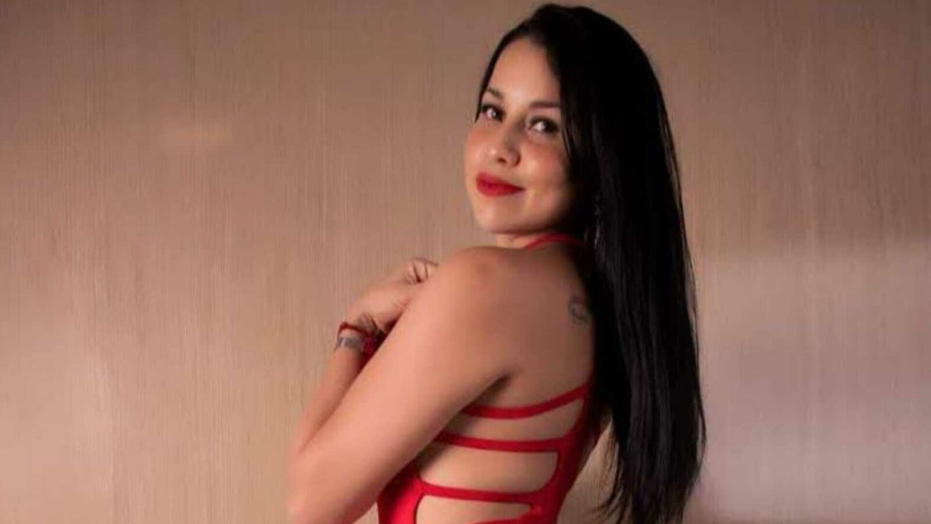OriannaHot's Live Nude Chat